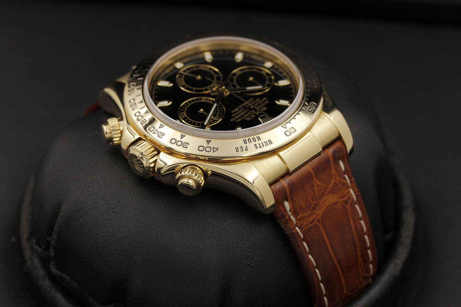 Watch Image 4