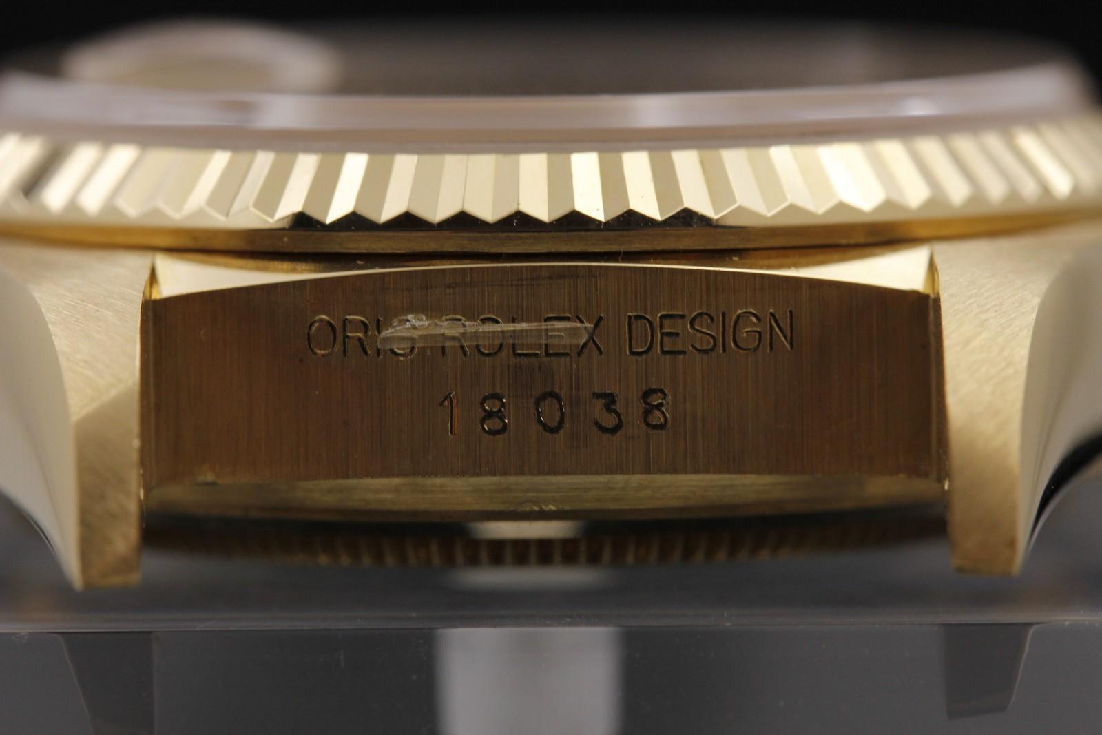 Watch Image 11