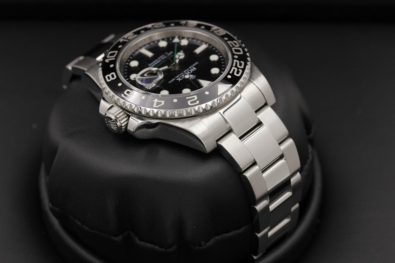 Watch Image 4