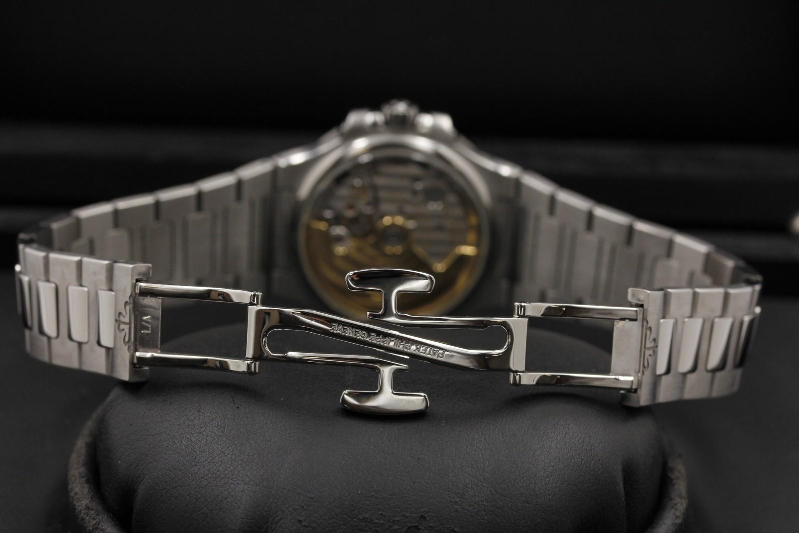 Watch Image 11