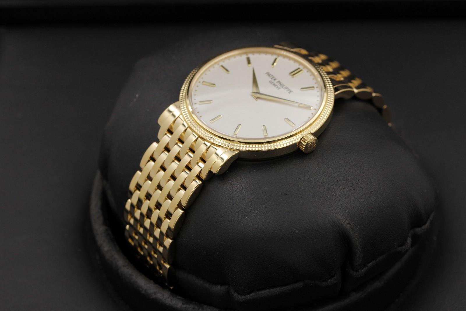 Watch Image 2