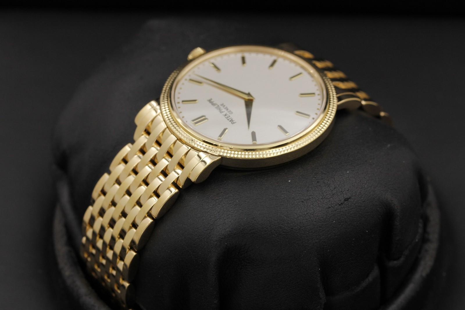 Watch Image 5