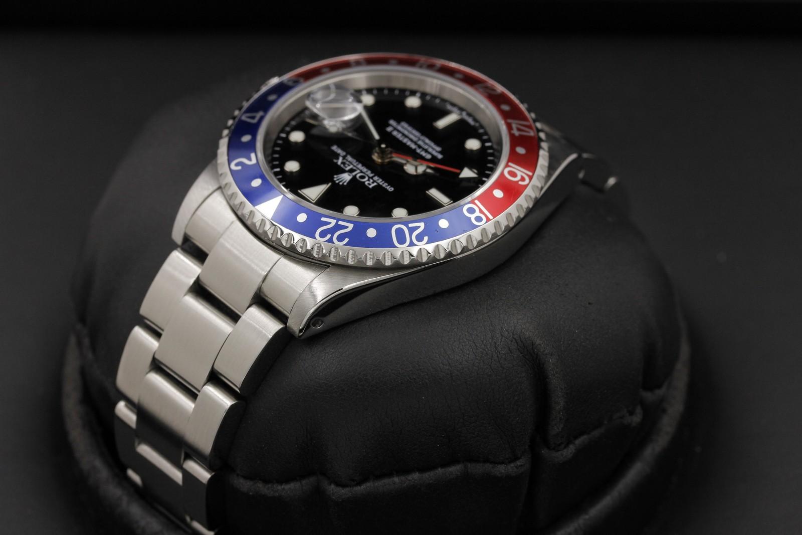 Watch Image 5