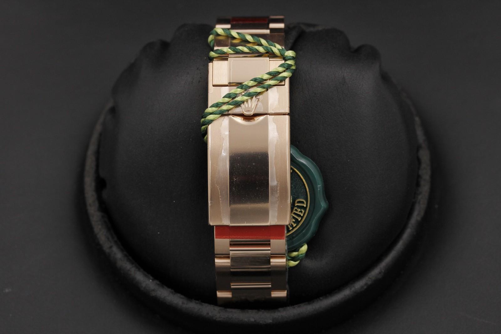 Watch Image 7