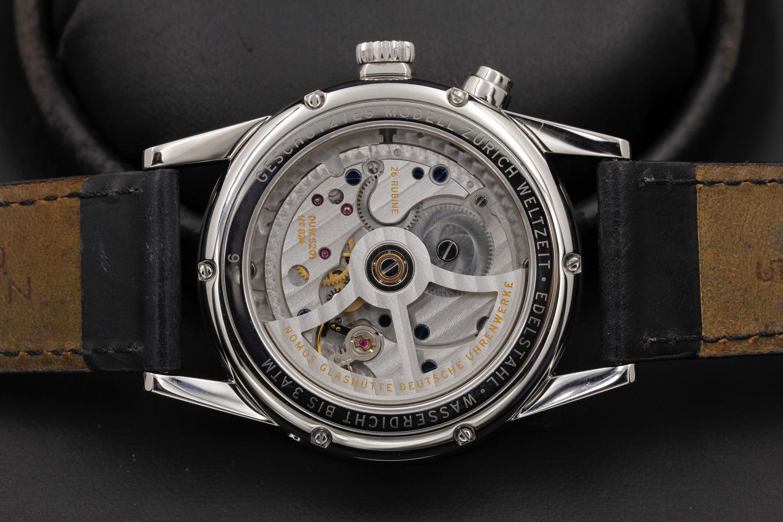 Watch Image 10