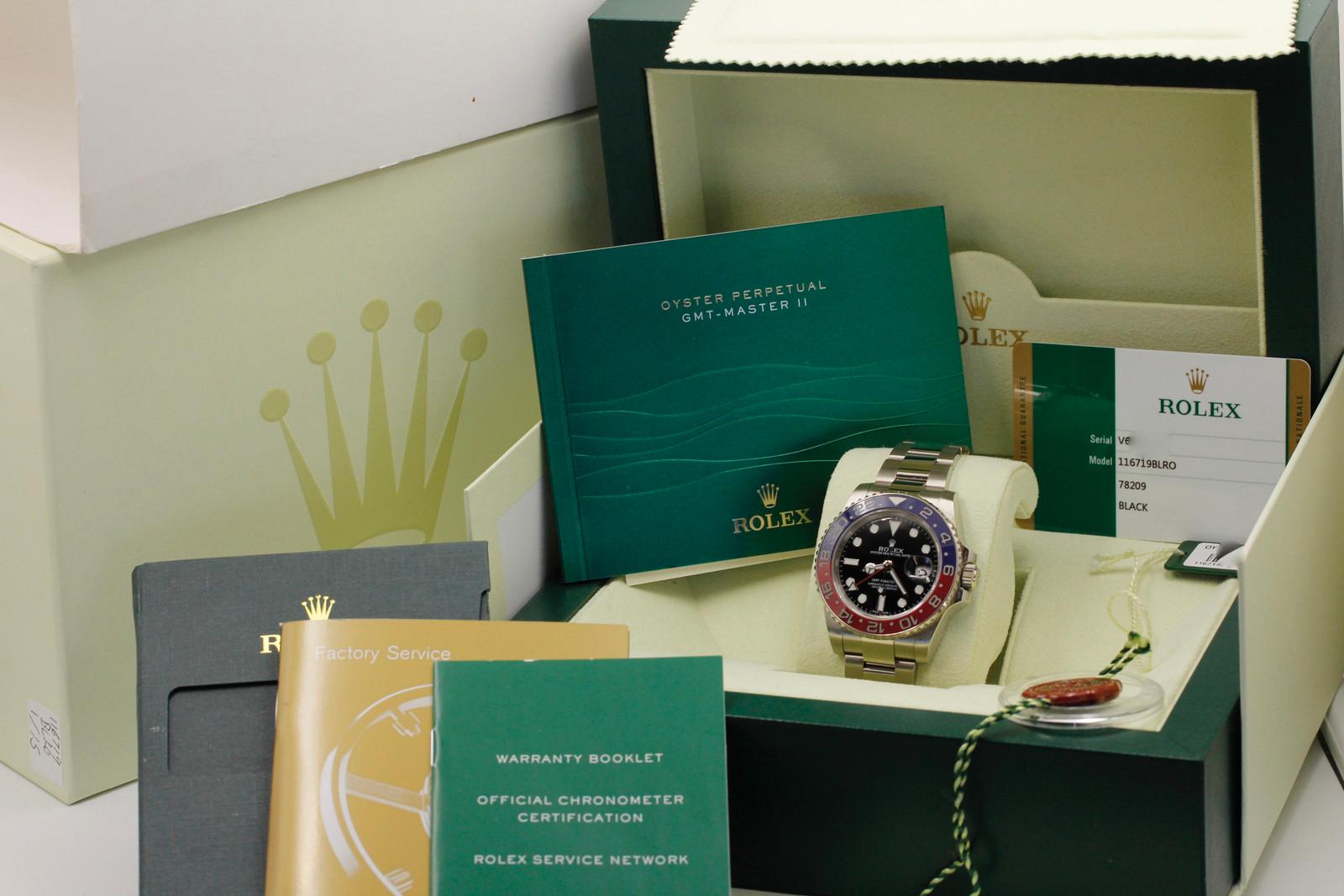 Watch Image 11