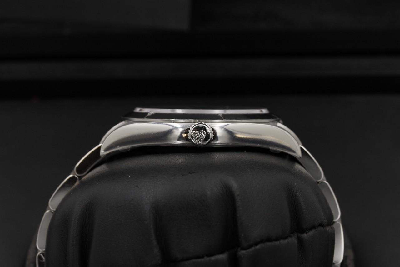 Watch Image 3