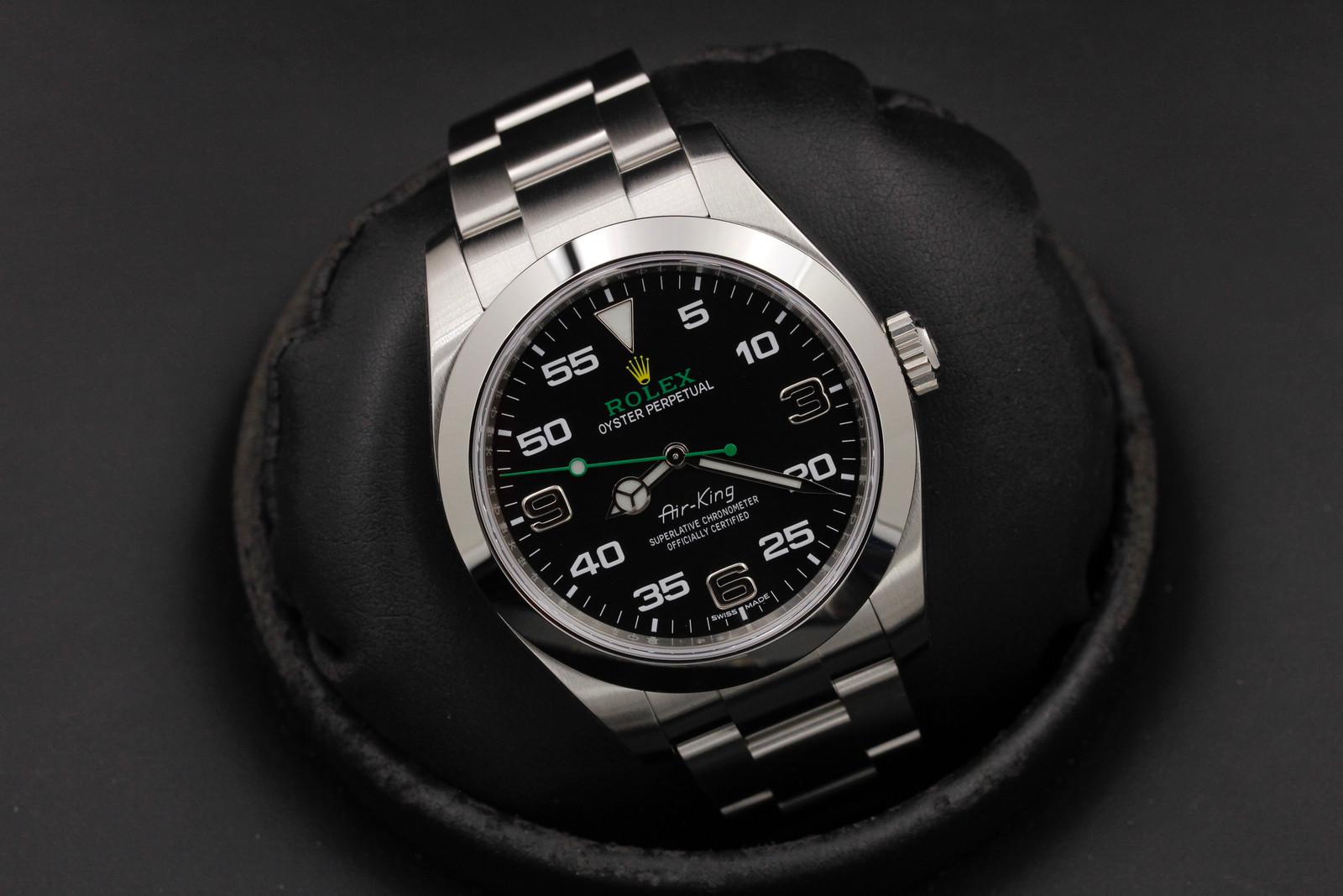 Watch Image 9