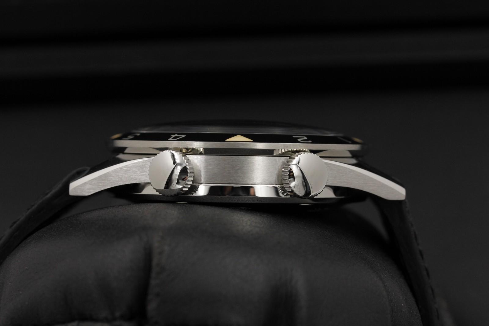 Watch Image 3