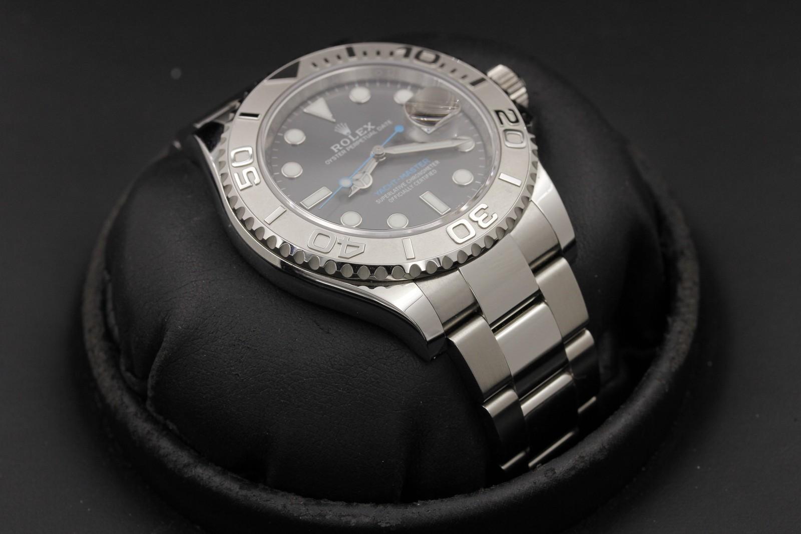 Watch Image 6