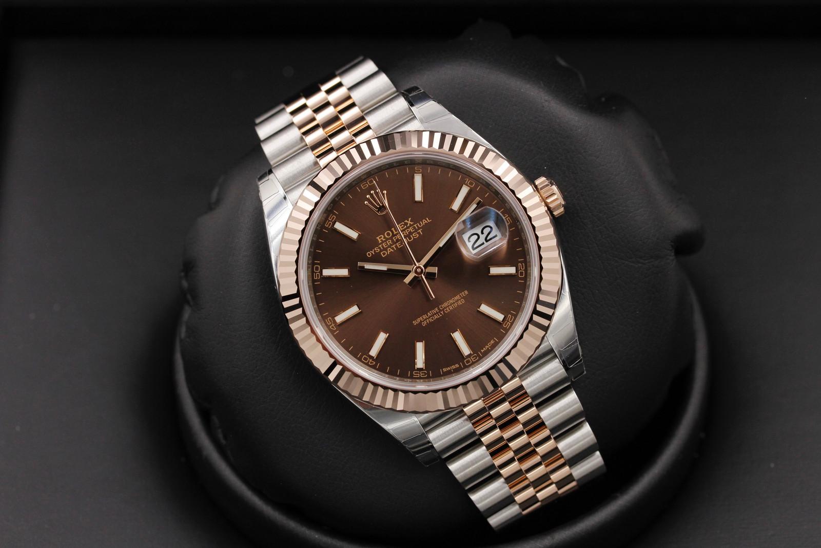 Watch Image 9