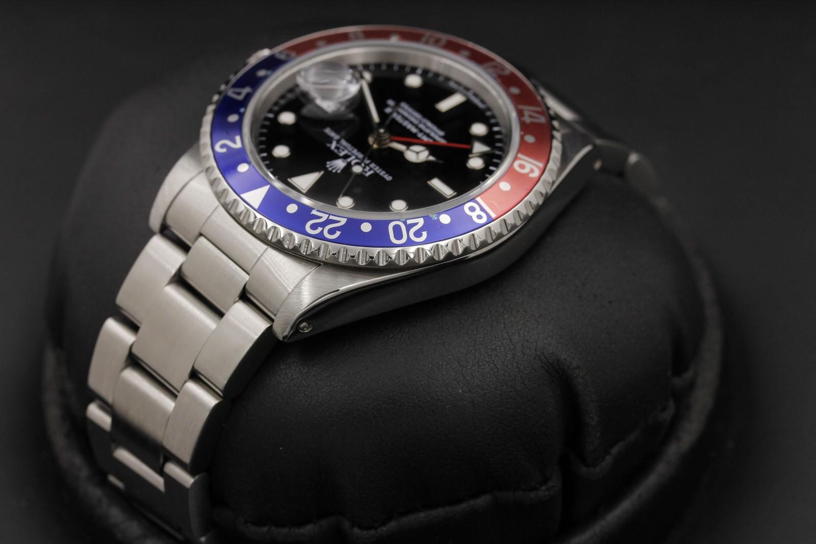 Watch Image 5