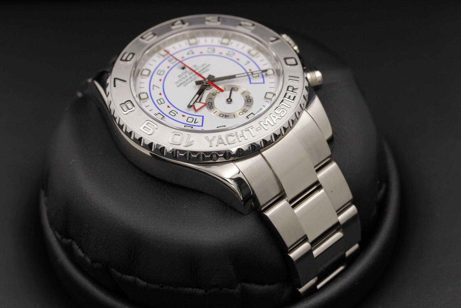 Watch Image 6