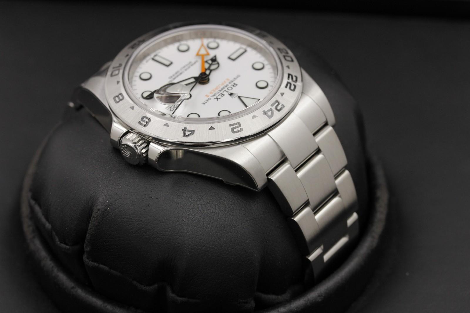 Watch Image 4