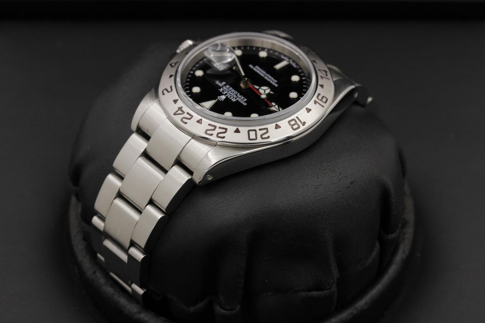 Watch Image 6