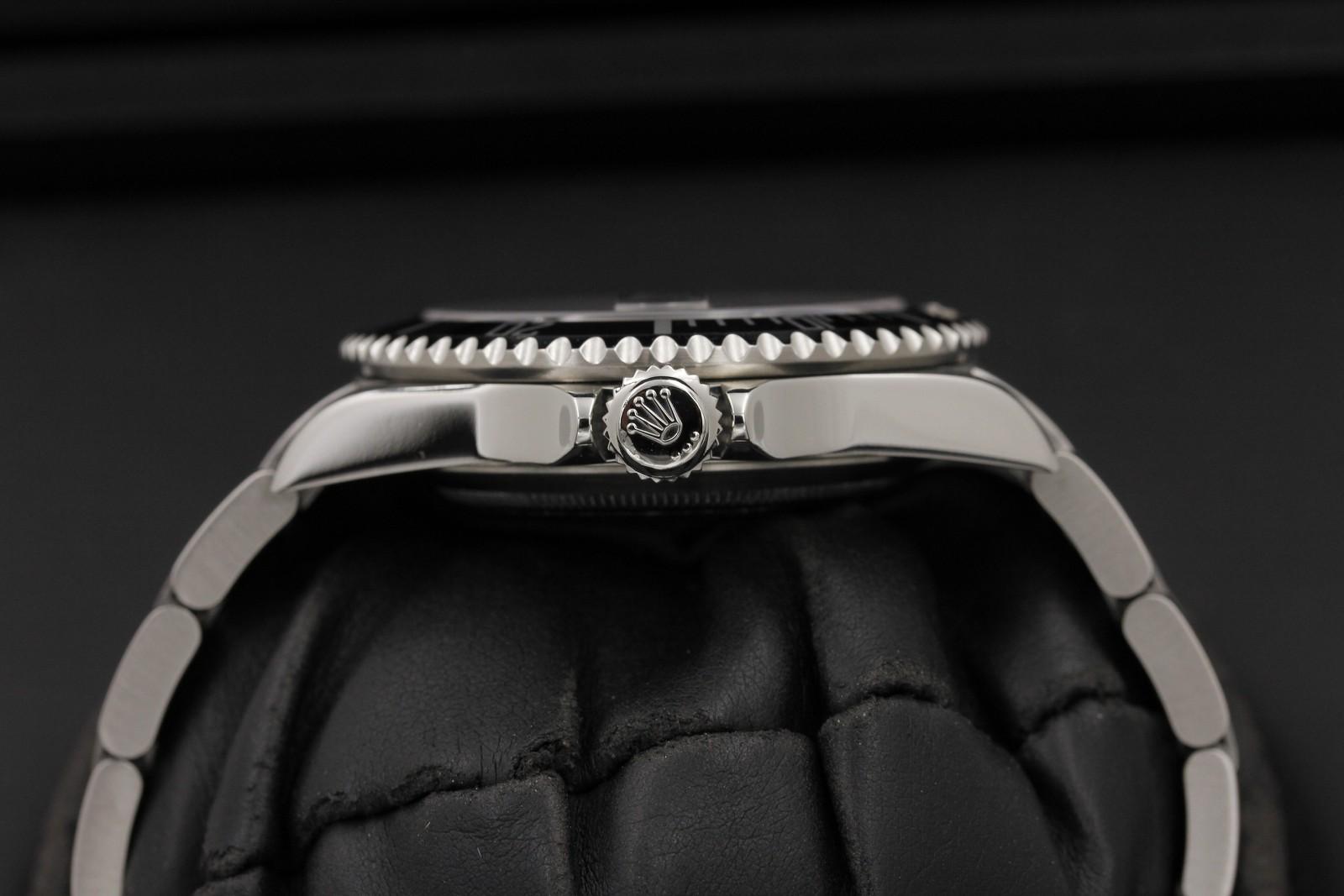 Watch Image 3