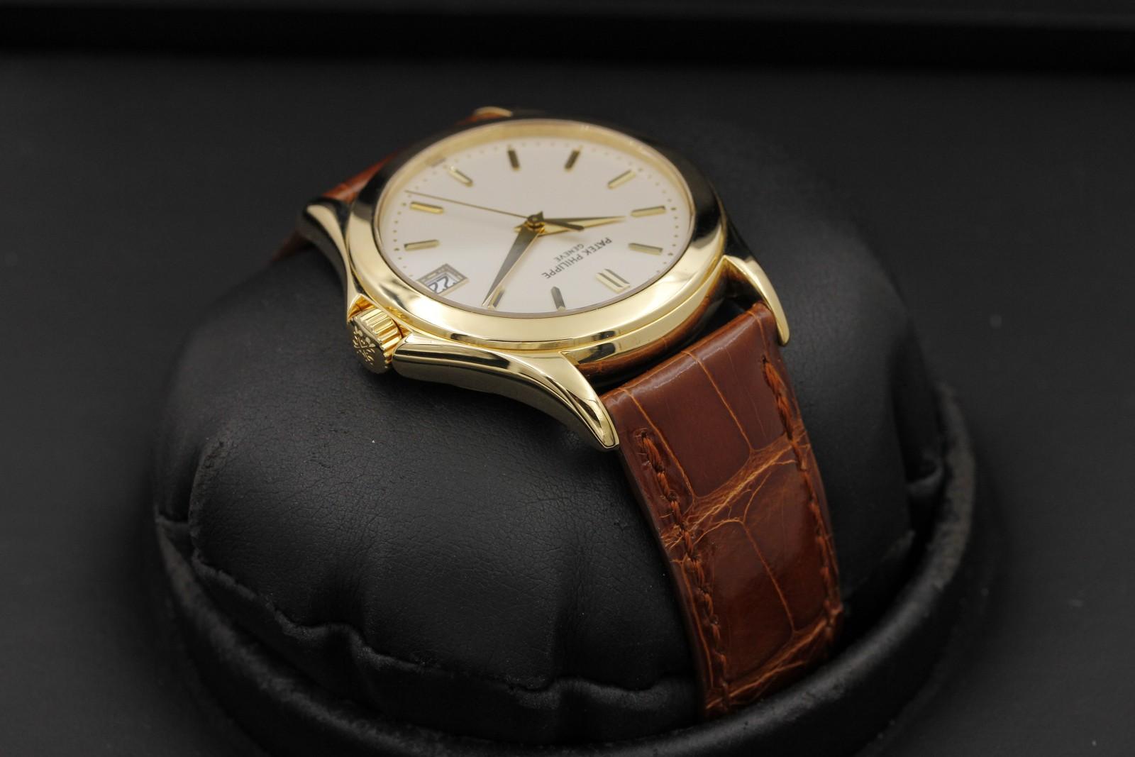 Watch Image 4