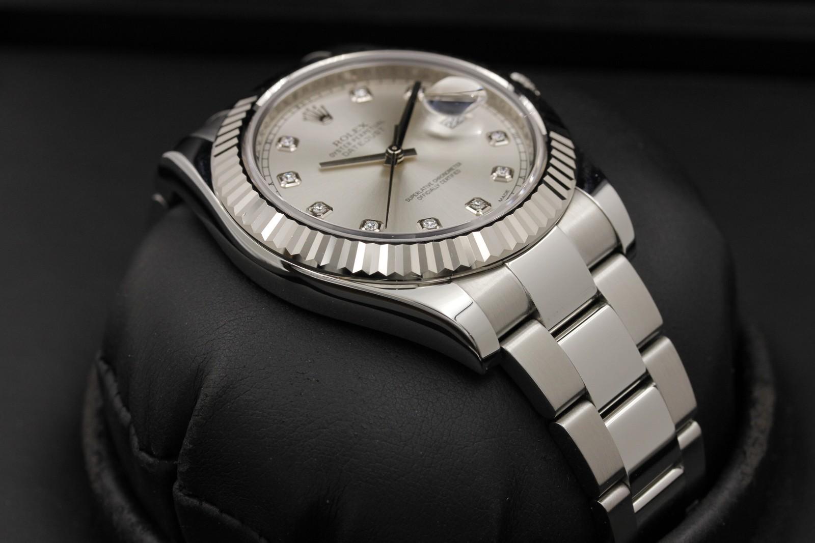 Watch Image 6