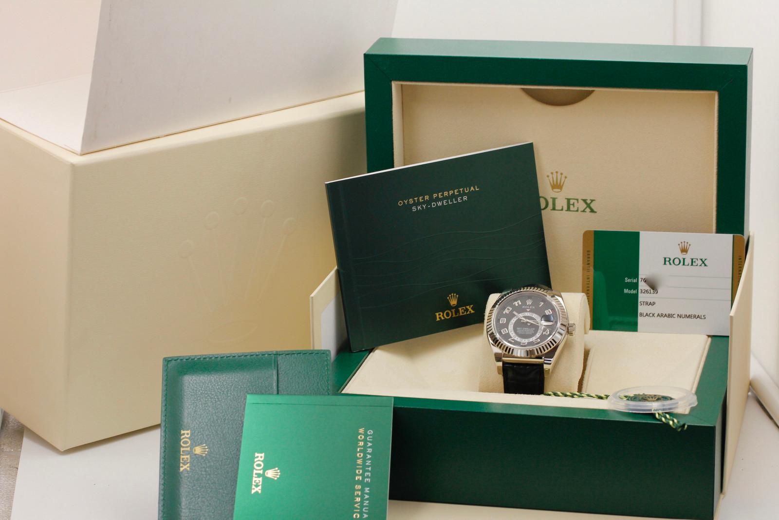 Watch Image 11