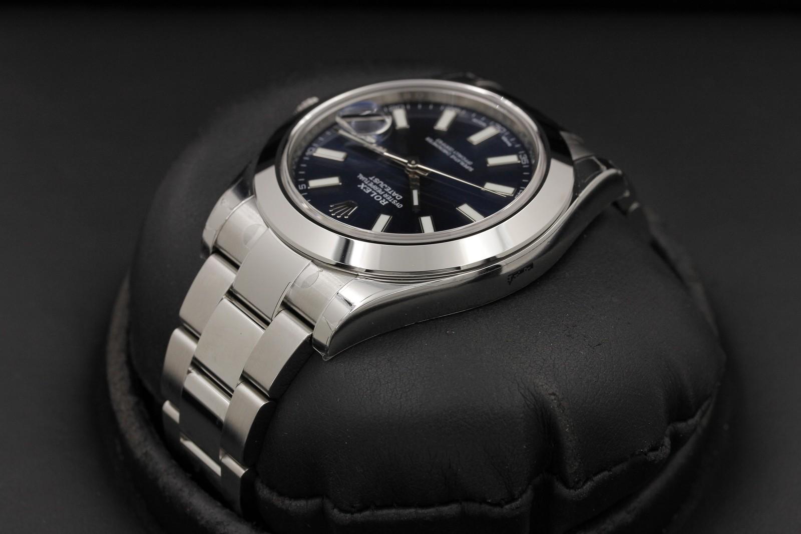 Watch Image 6