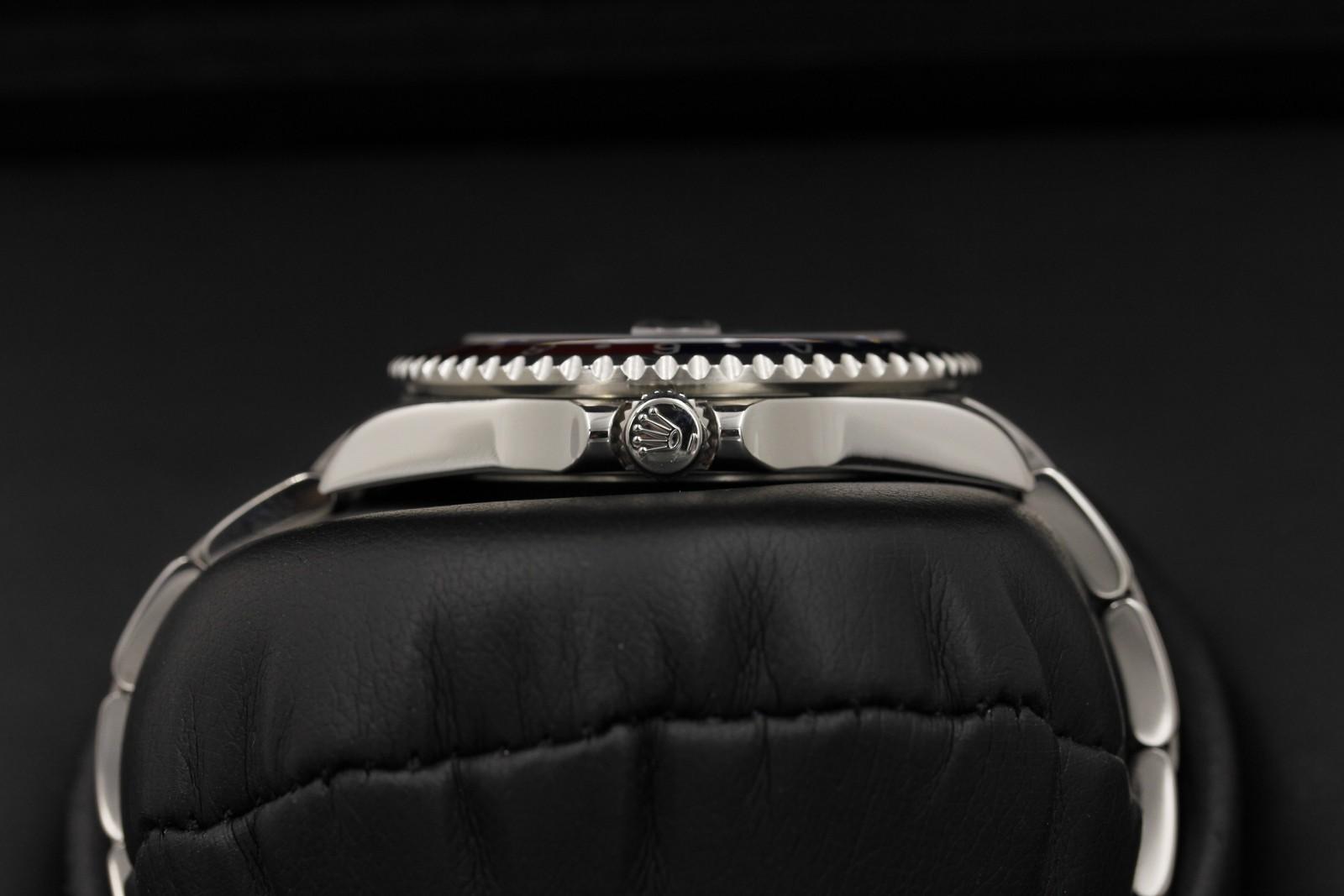 Watch Image 3