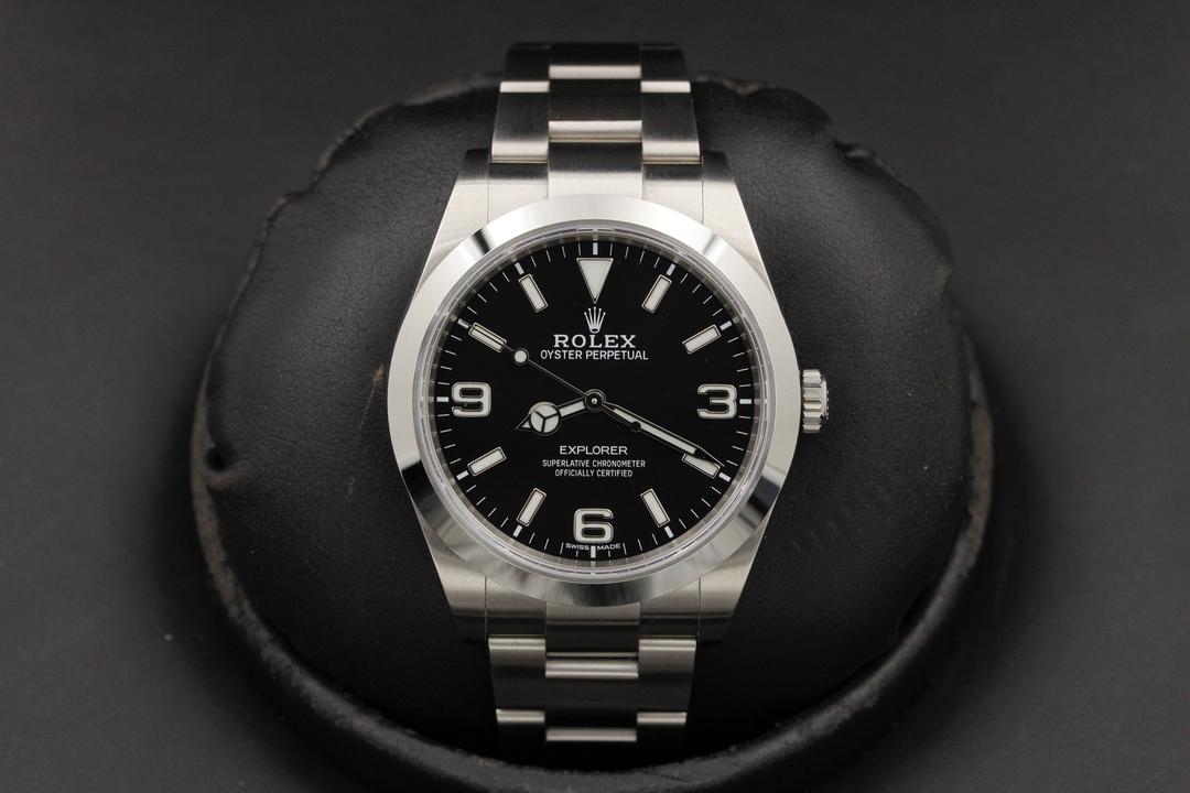 Rolex Explorer I 214270