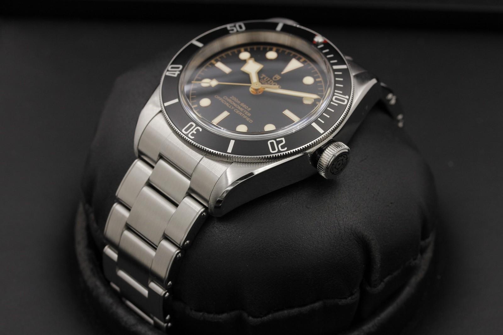 Watch Image 2