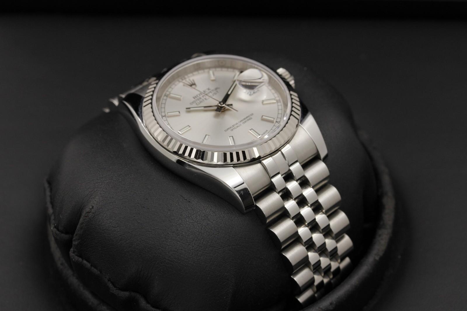 Watch Image 6