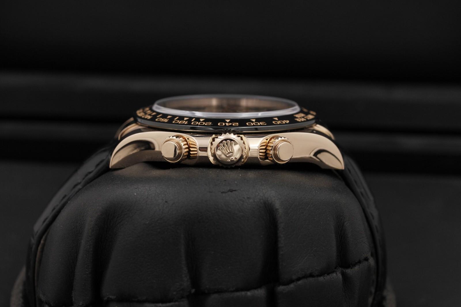 Watch Image 3