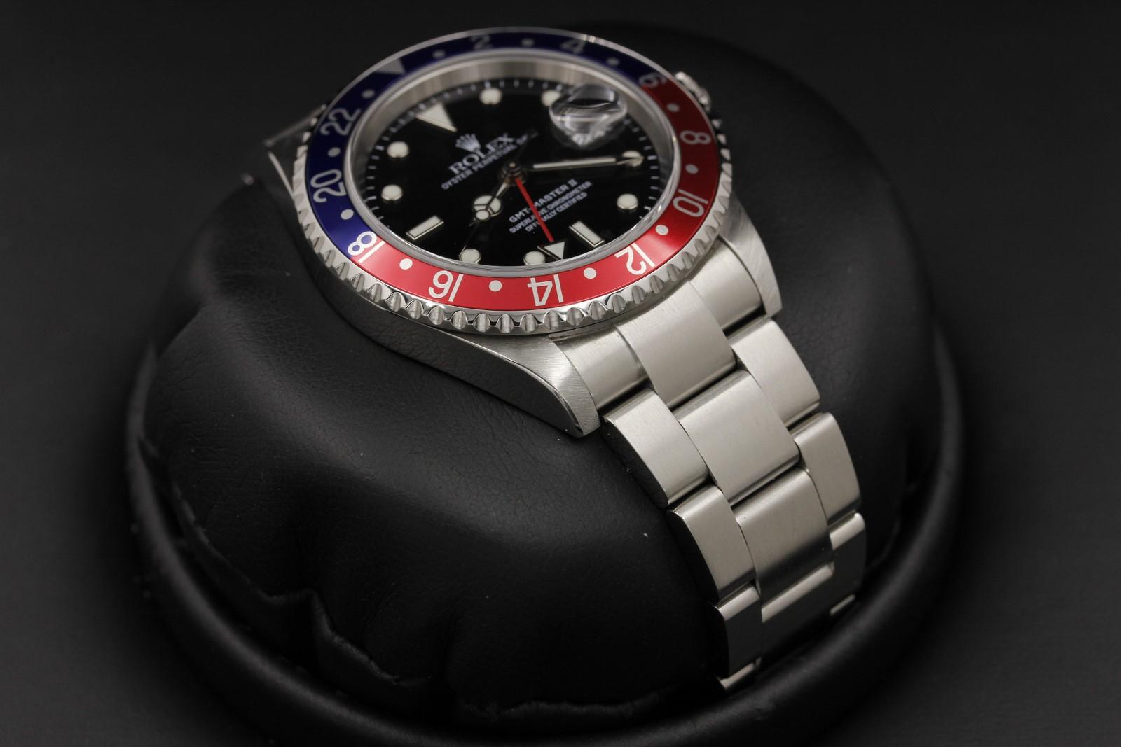 Watch Image 6