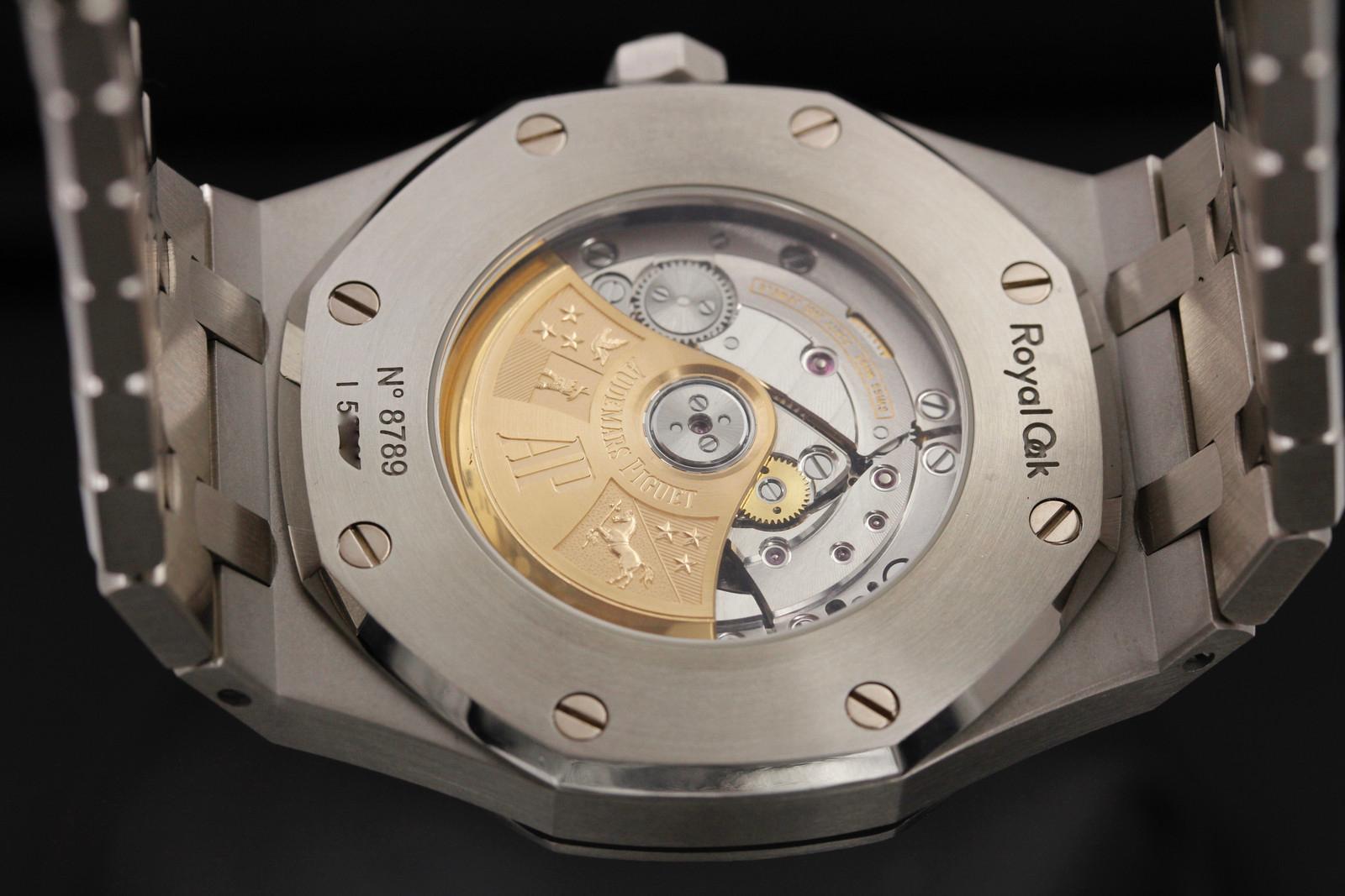 Watch Image 10