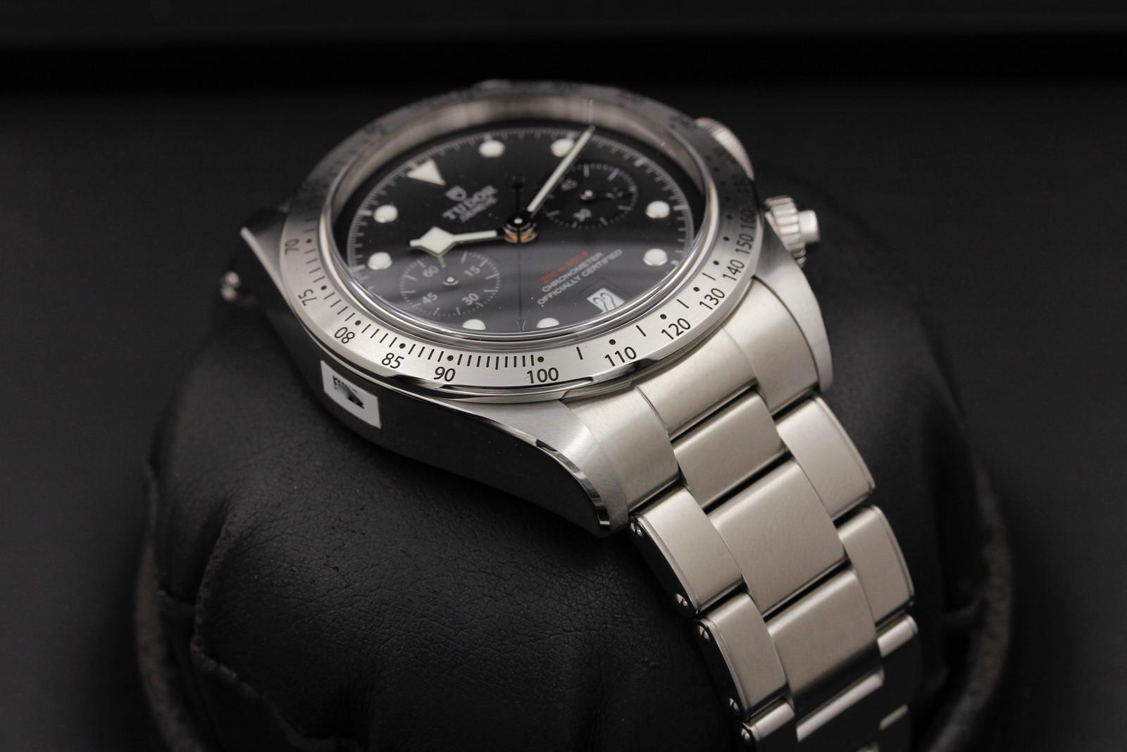 Watch Image 6