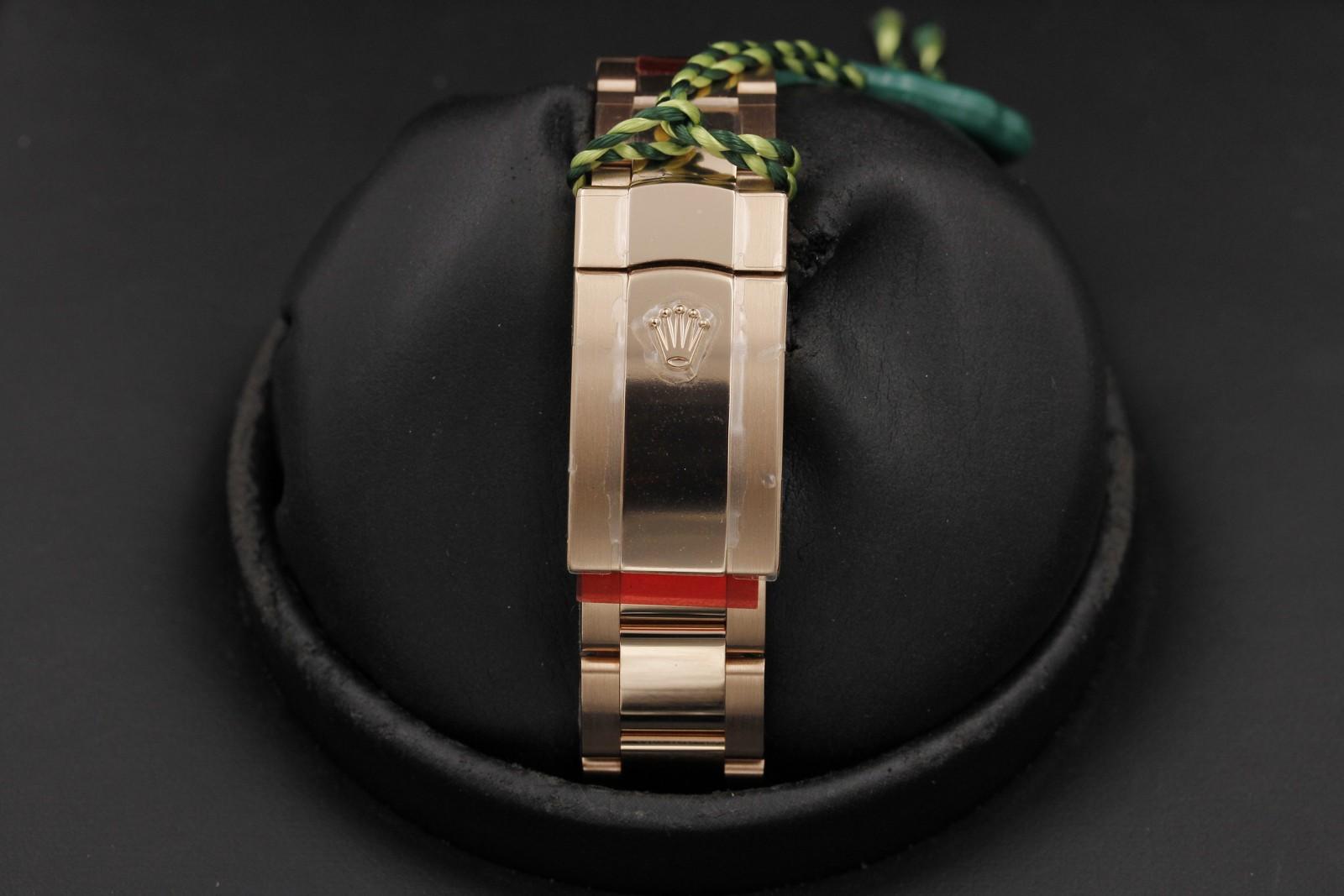 Watch Image 7