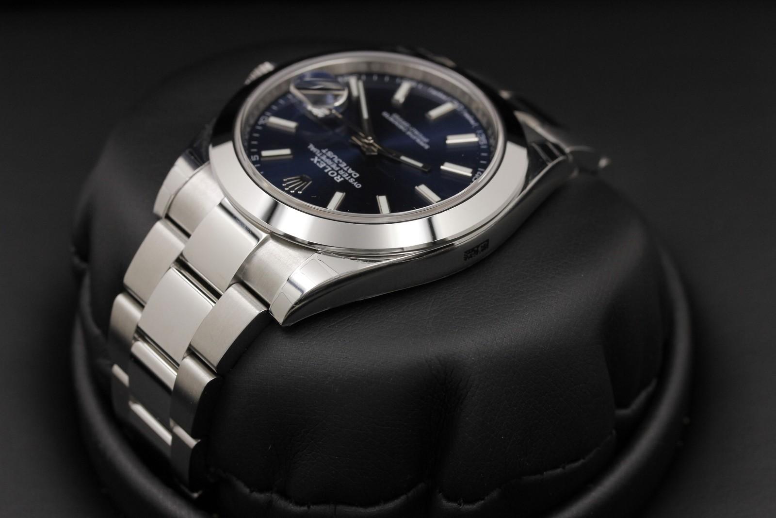 Watch Image 5