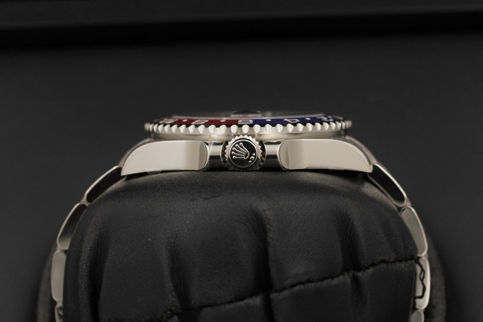 Watch Image 3