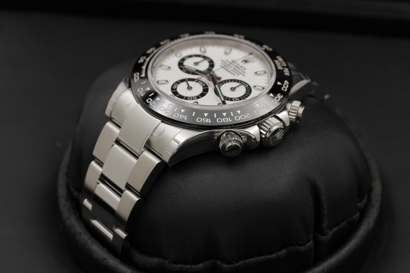 Watch Image 2