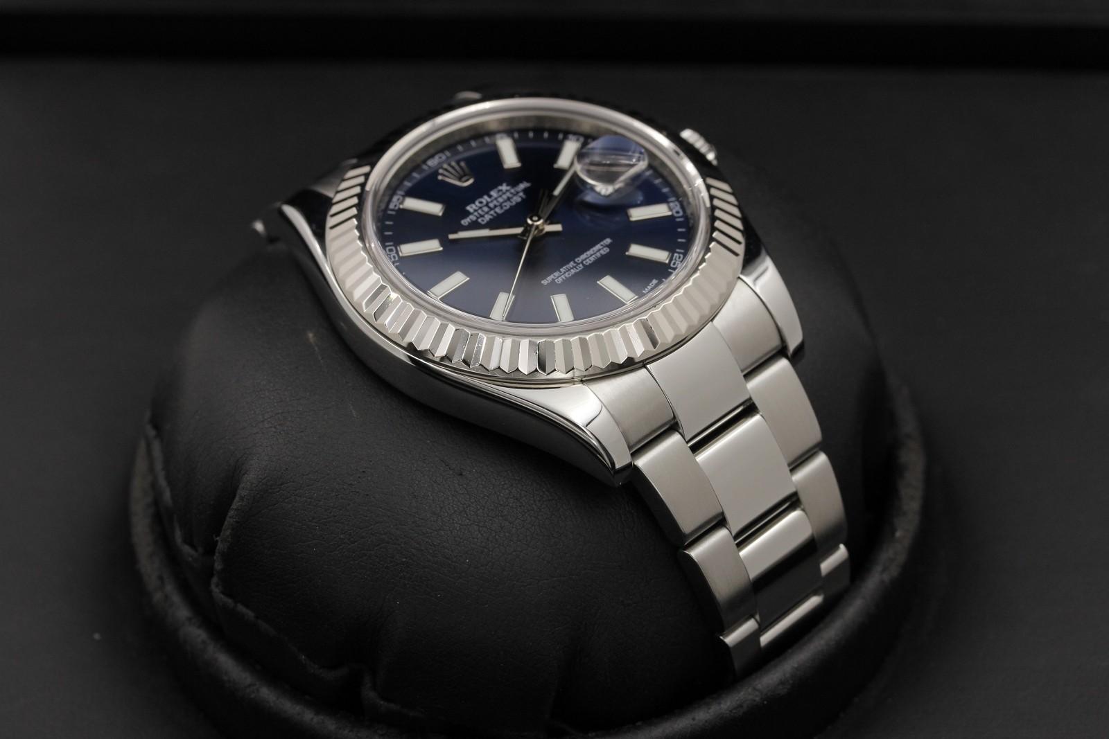 Watch Image 6