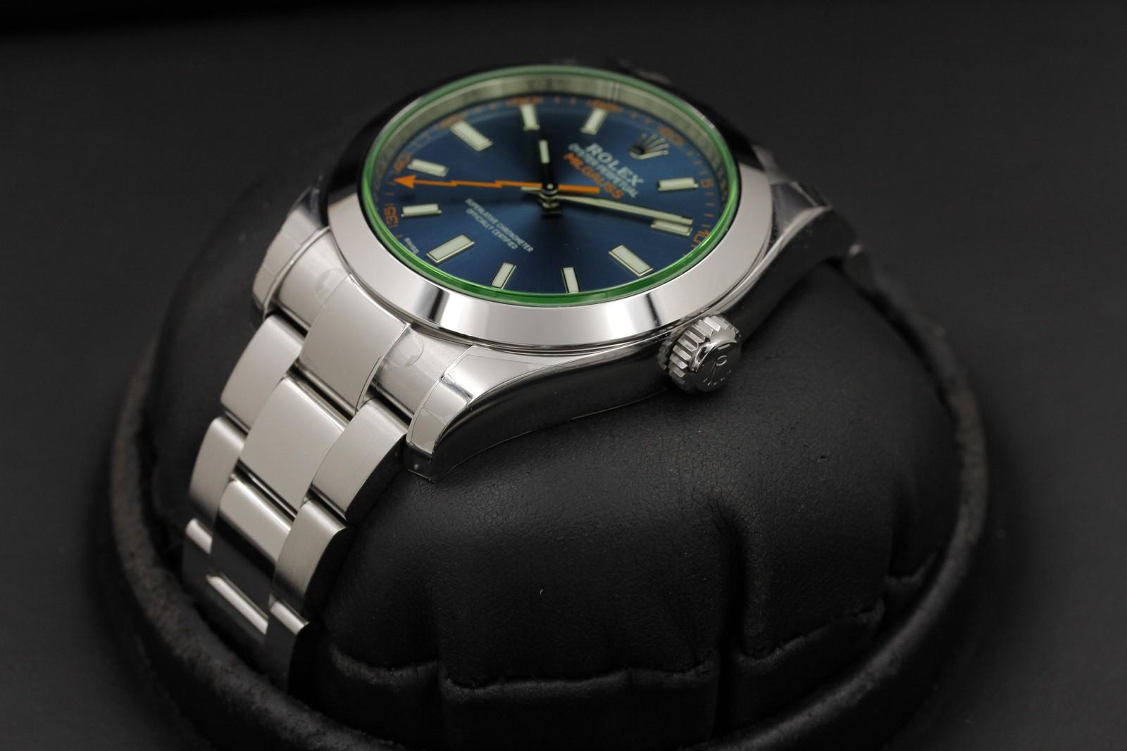 Watch Image 2