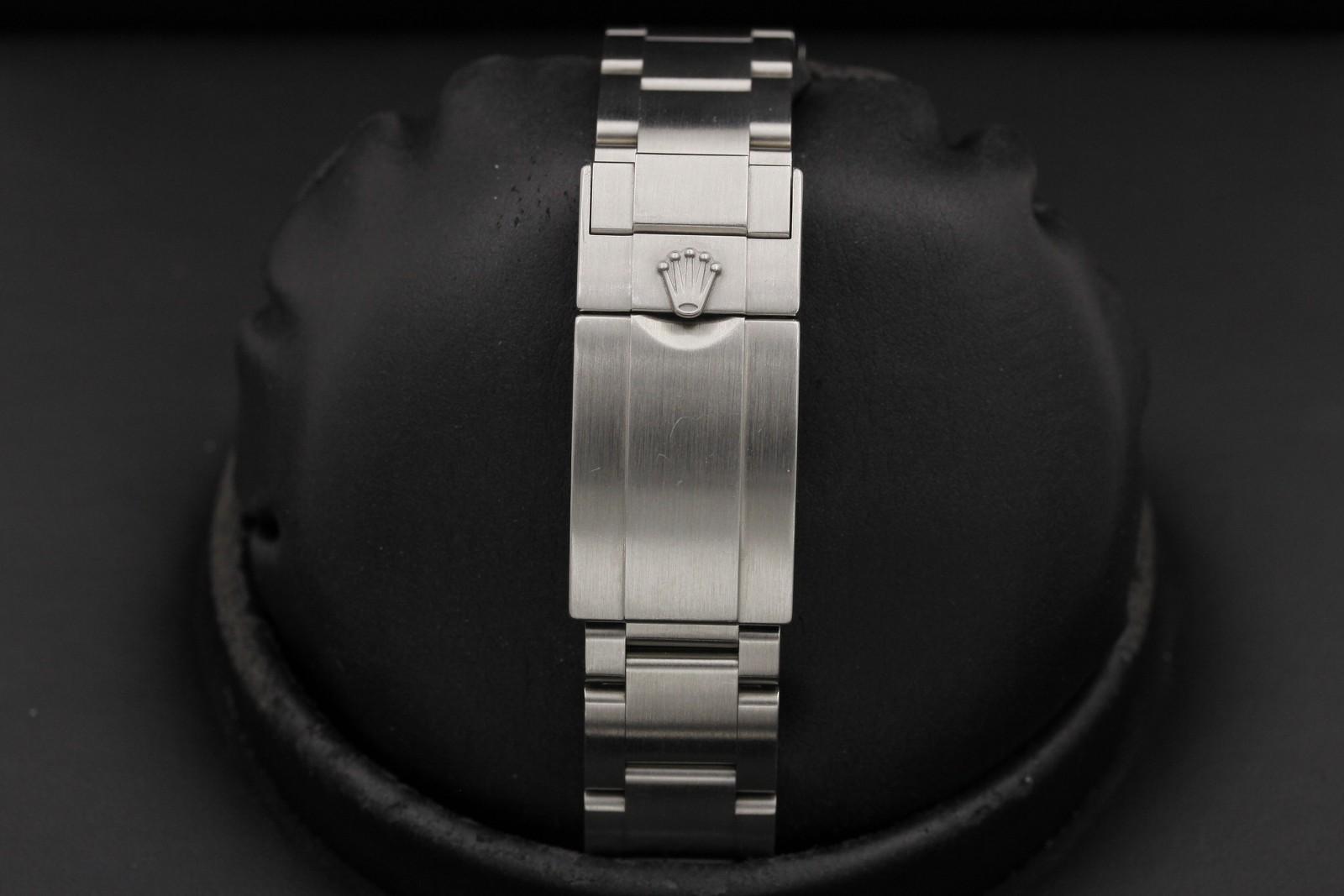 Watch Image 7