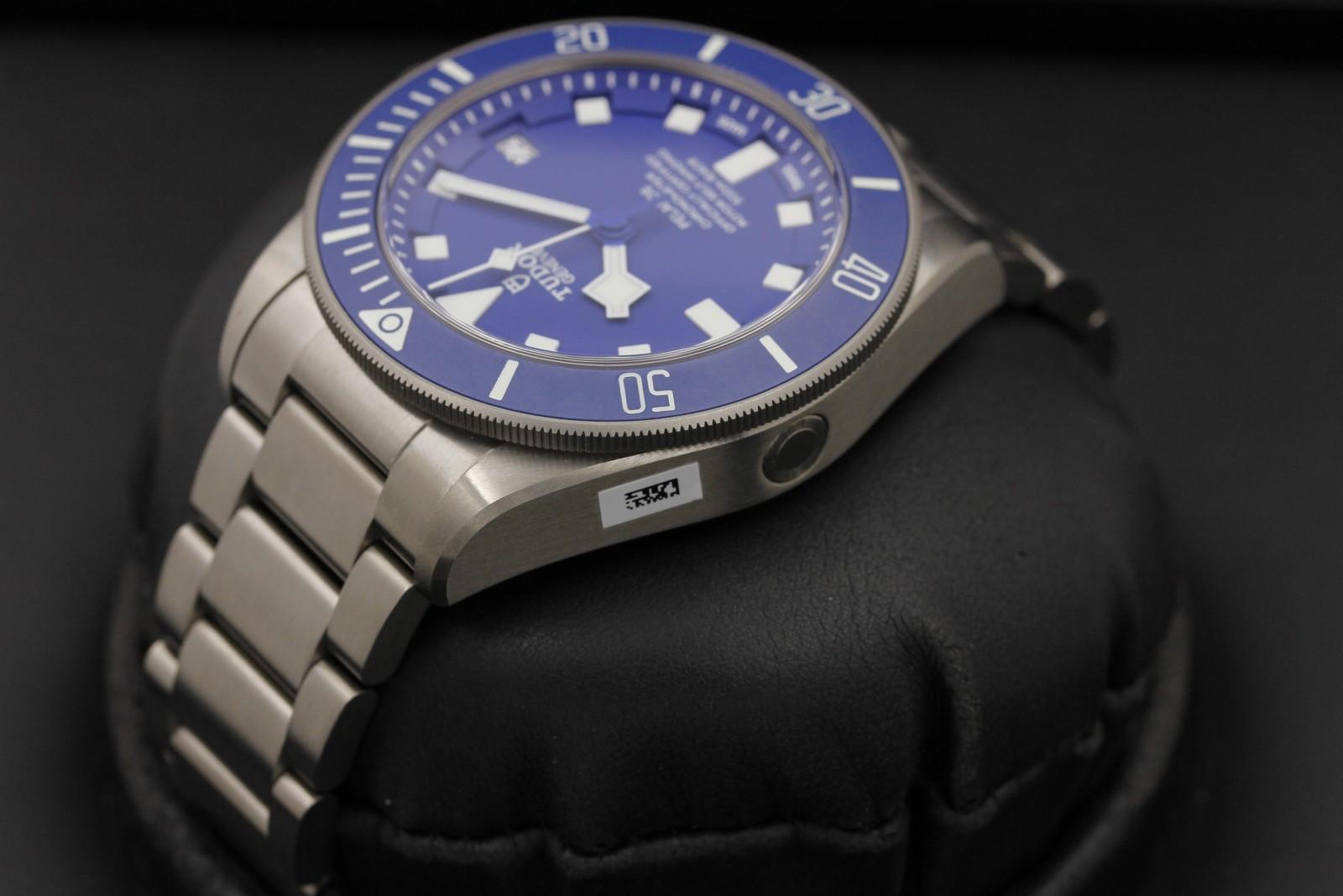 Watch Image 5