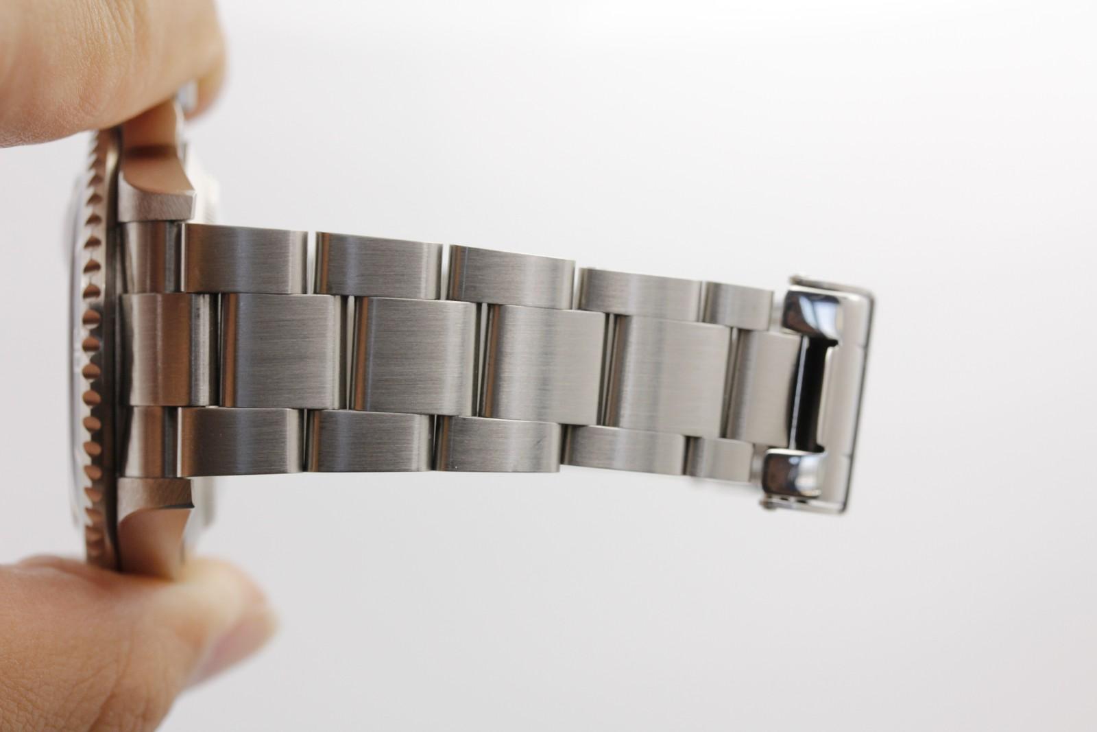 Watch Image 10
