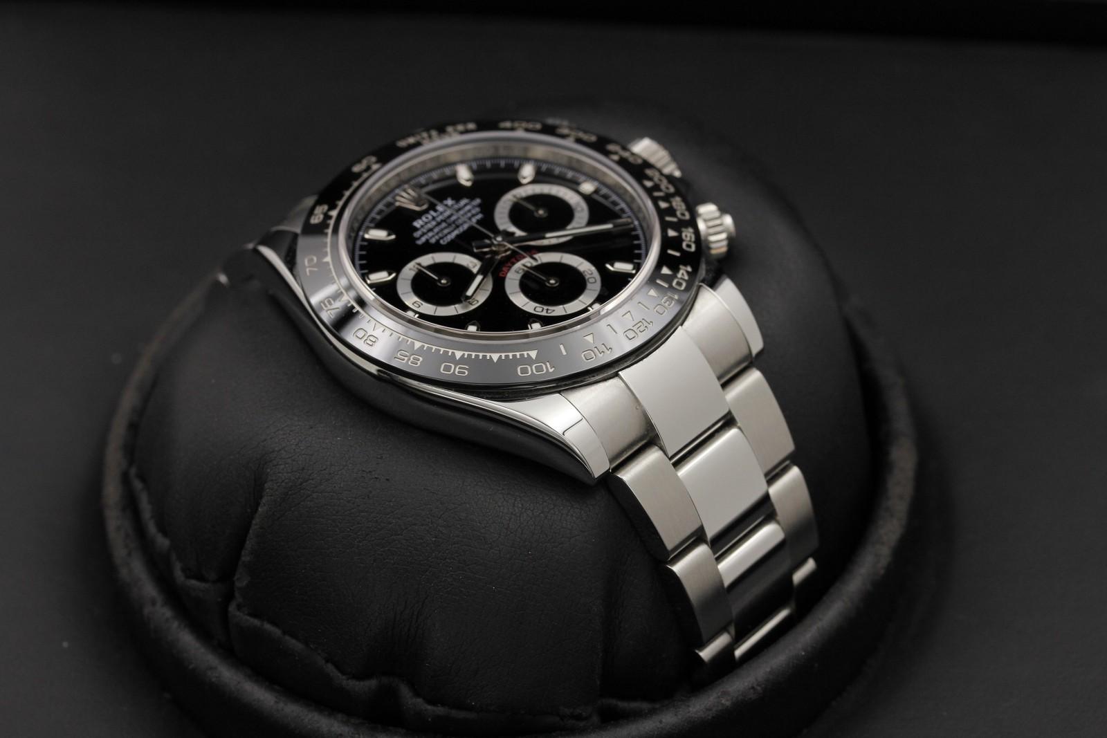 Watch Image 6