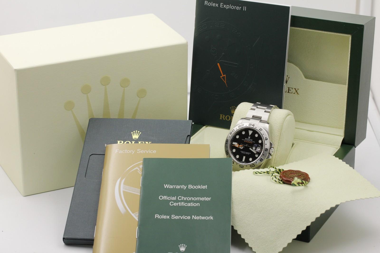Watch Image 10