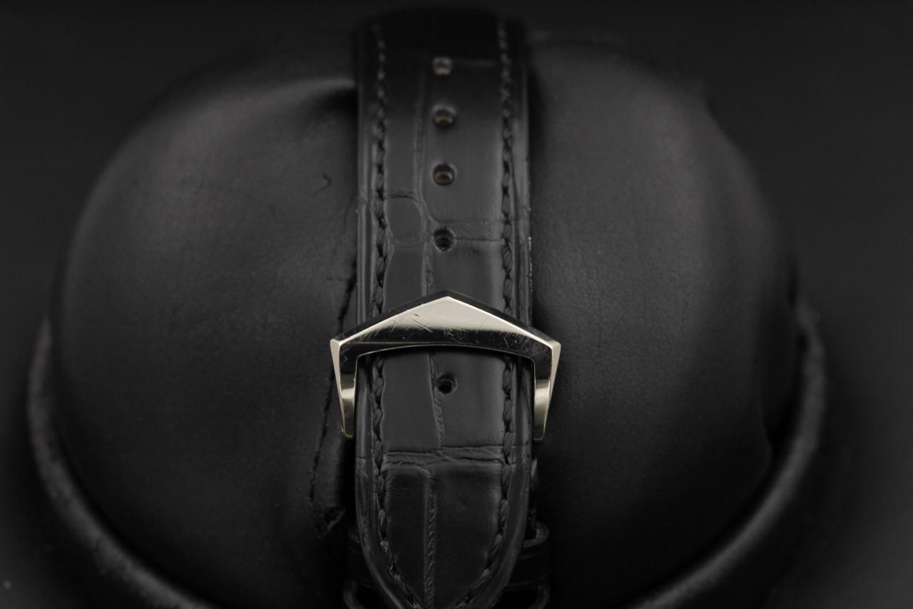 Watch Image 8