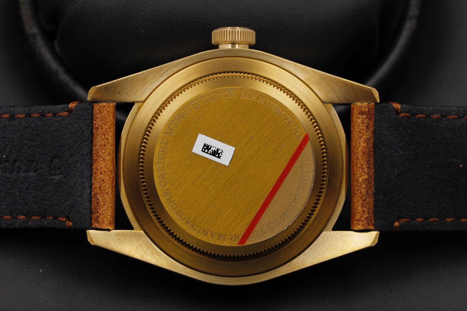Watch Image 8