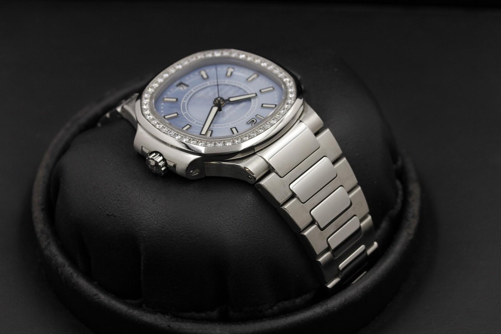 Watch Image 4