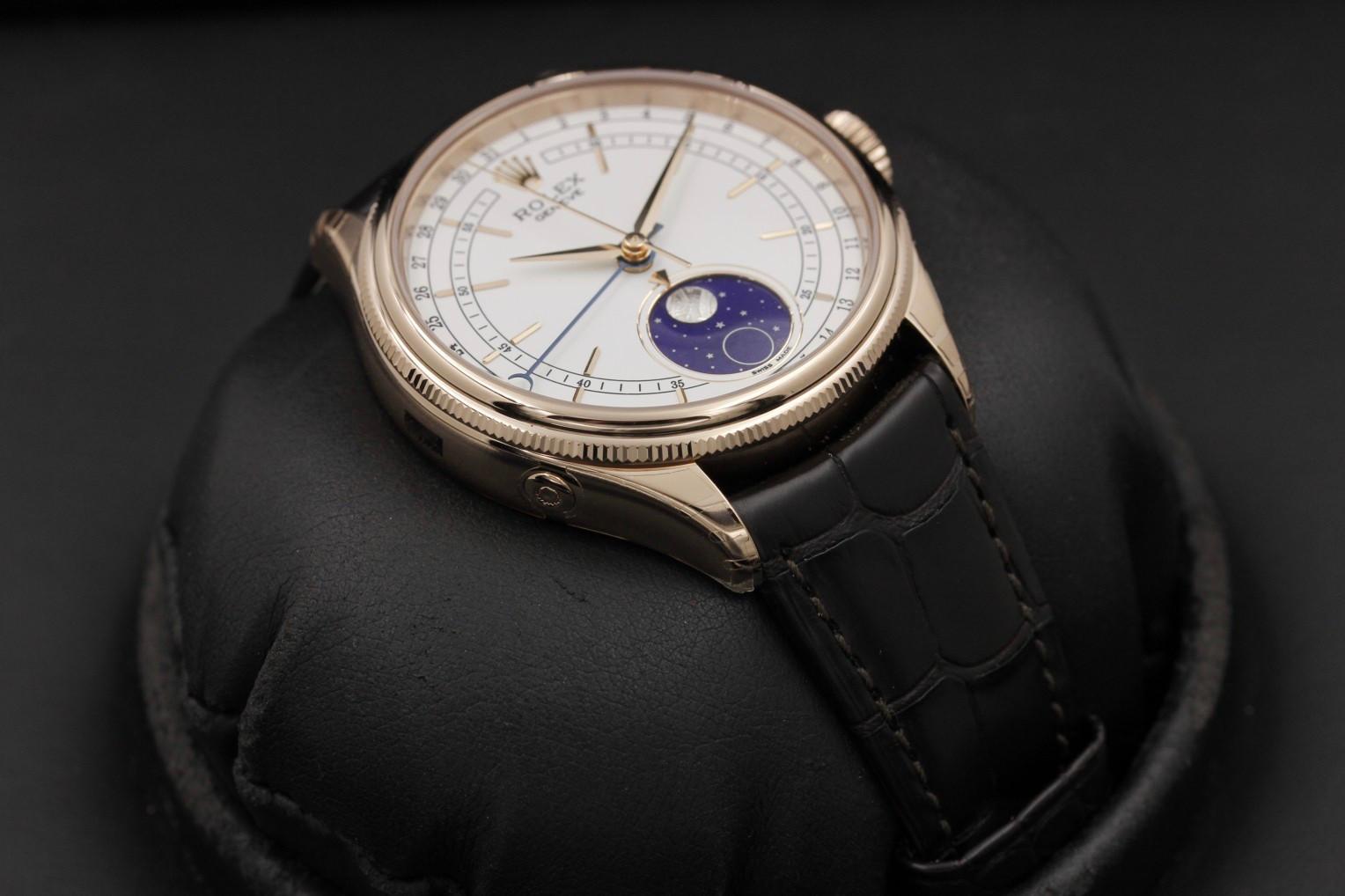 Watch Image 9