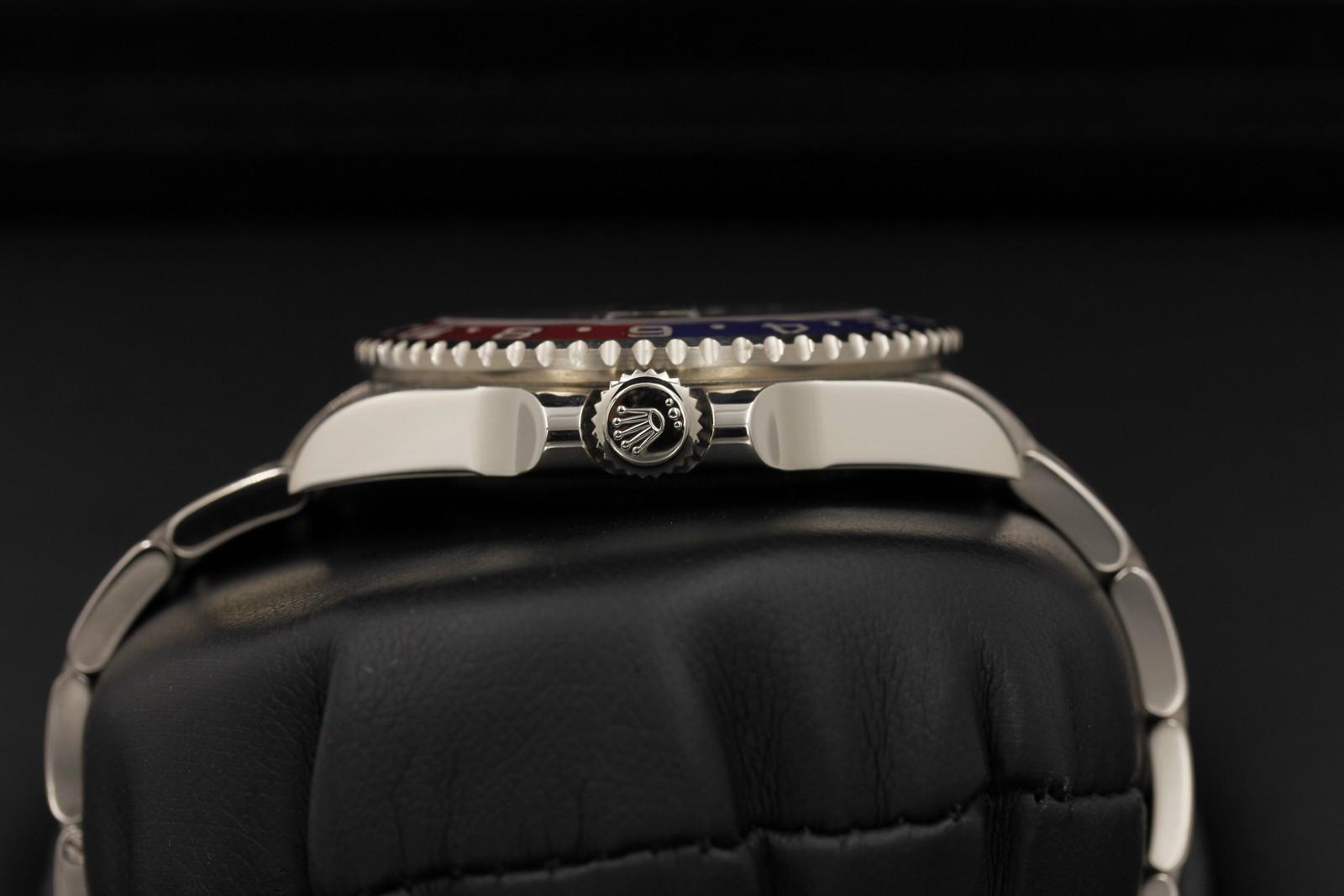 Watch Image 3
