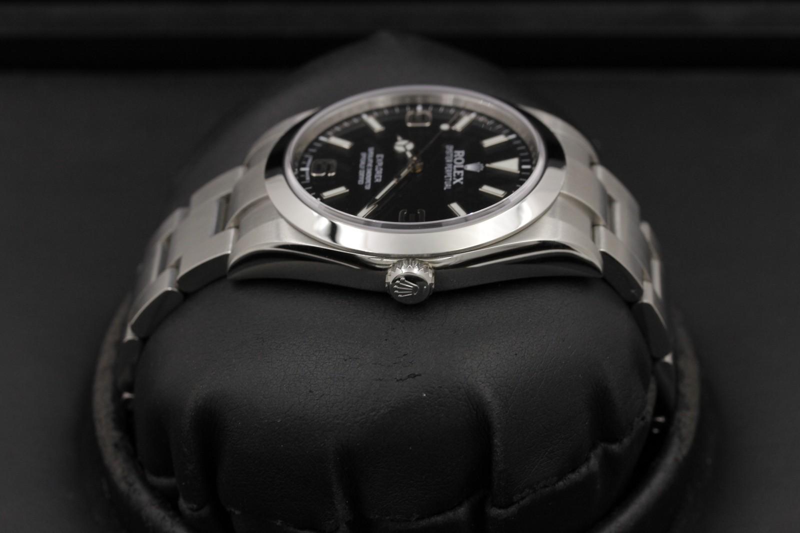 Watch Image 3