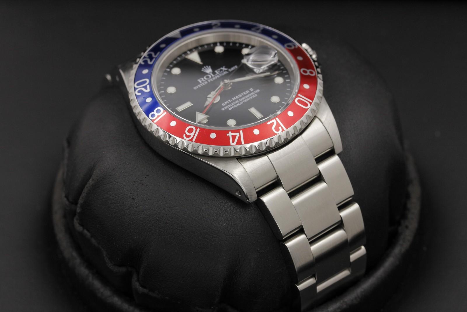 Watch Image 6